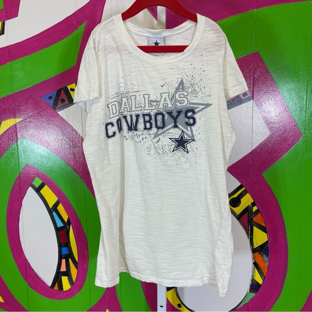 Dallas Cowboys T-Shirt. Size Large Kids. In excellent condition!
